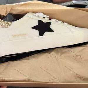 Vintage White and Black Star Sneakers